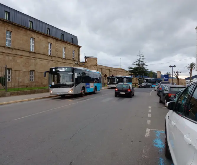 Os autobuses quedaron sen parada.