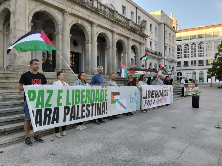 concentraci&oacute;n solidara con Palestina en Ferrol