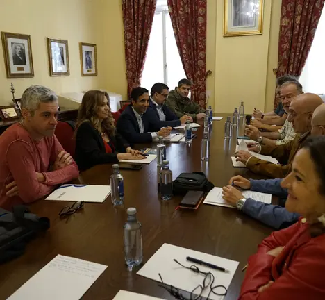 Reuni&oacute;n Foro cidad&aacute;n polo ferrocarril