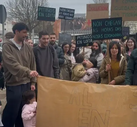 mobilizaci&oacute;n na Gali&ntilde;a Azul de Esteiro