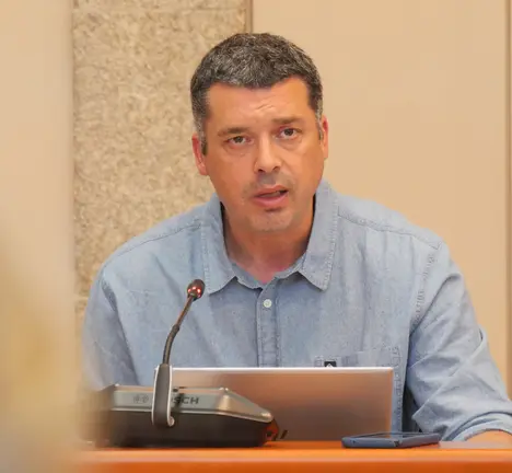 M&oacute;n Fern&aacute;bdez