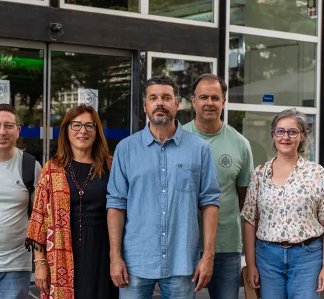 Mon Fern&aacute;ndez tras a reuni&oacute;n coas operadoras do mercado